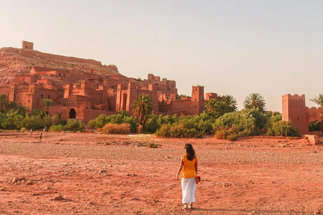 Guided walking tour of the Ksar of Ait Benhaddou on a Marrakech to Ouarzazate day trip and Ait Benhaddou.